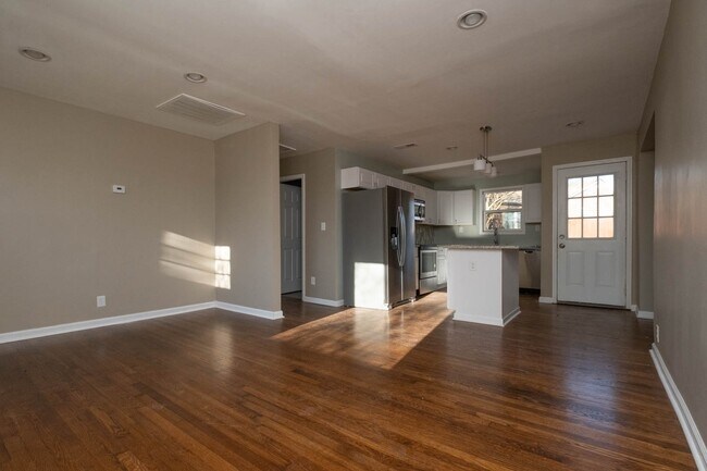 Building Photo - 2622 Delk Ave