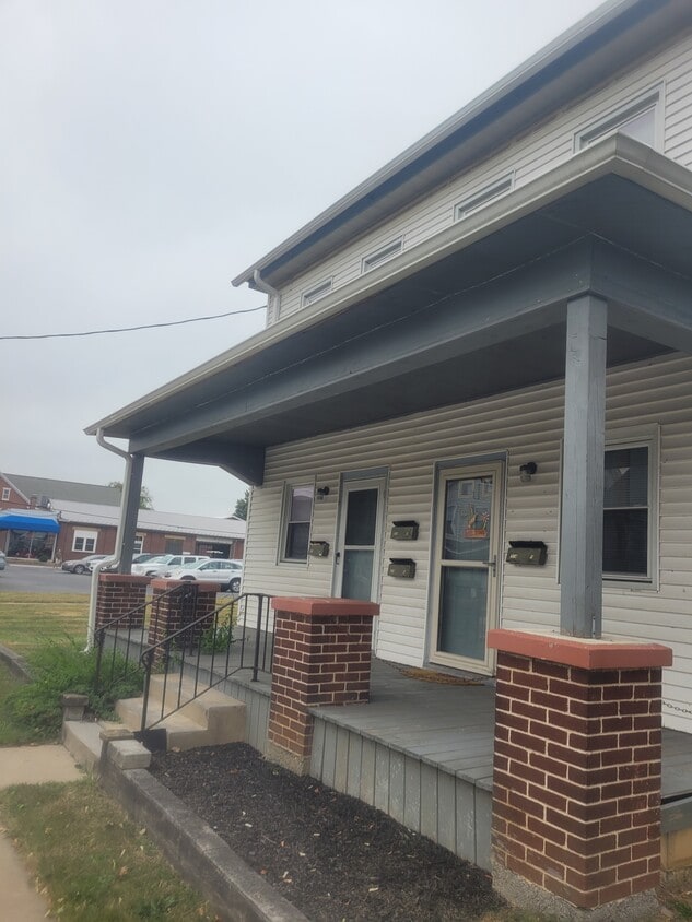 Front of house - 214 W Main St