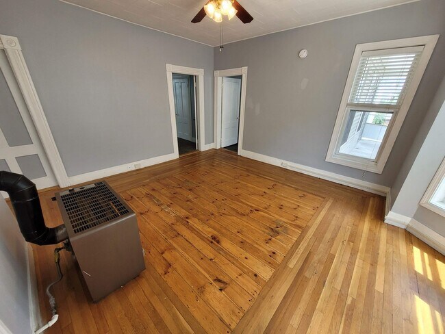 Foto del edificio - 145 Pine St