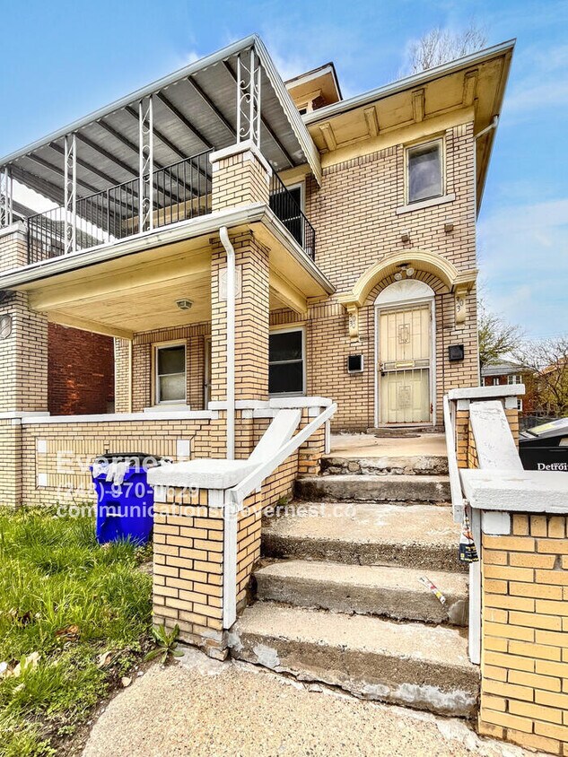 Primary Photo - 3032 Cortland St