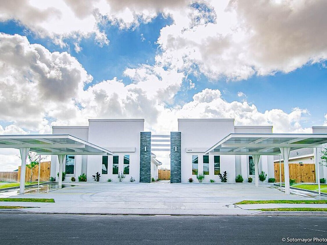 1405 Alta Vista Apartment for Rent in Progreso Lakes, TX