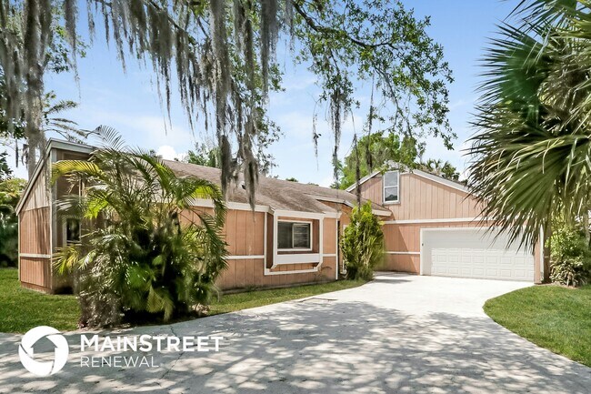 Foto del edificio - 6621 Fort Pierce Blvd