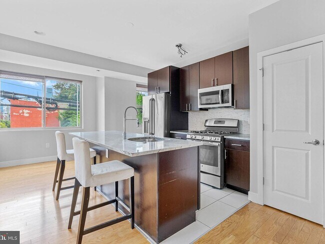 Foto del edificio - 900 N 16th St
