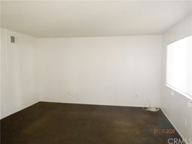 Building Photo - 144 Sinclair Ave