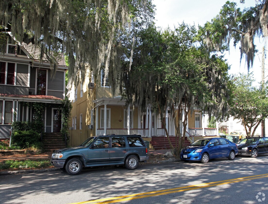 Building Photo - 111-113 Gwinnett St