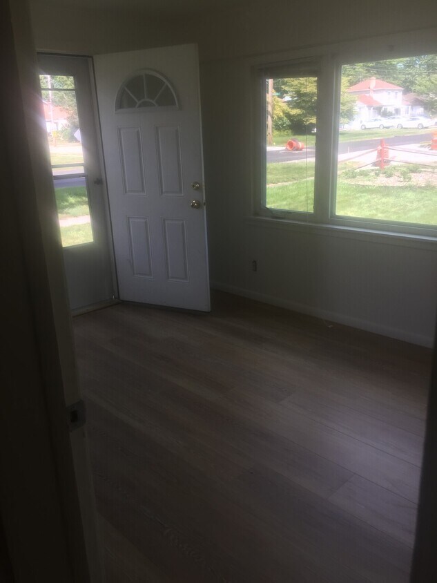 80 Eastland Rd, Berea, OH 44017 House Rental in Berea, OH