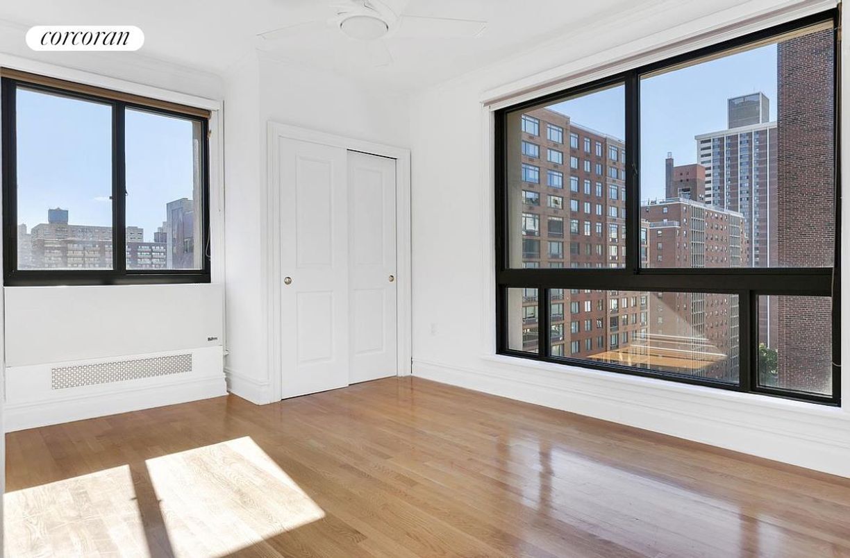 Foto principal - 203 W 90th St