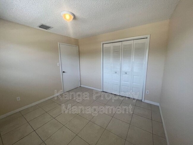 Foto del edificio - 3210 Louisiana Ave