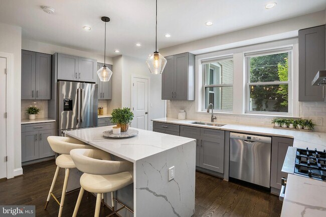 Foto del edificio - 4023 New Hampshire Ave NW