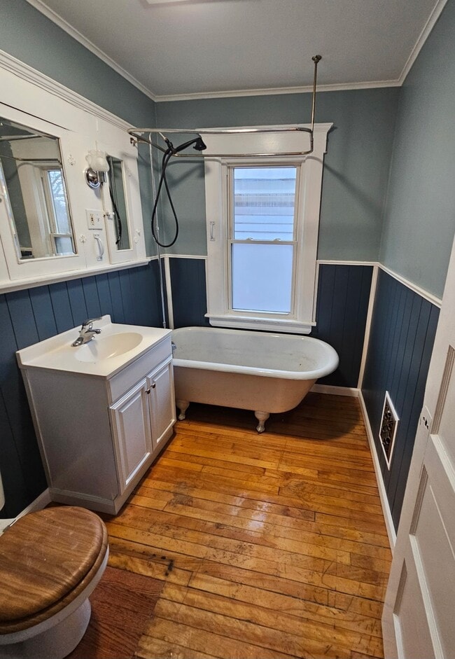 Foto del edificio - 107 Melrose Ave