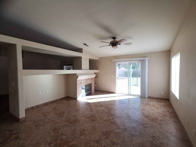 Building Photo - 79369 Paseo Del Rey