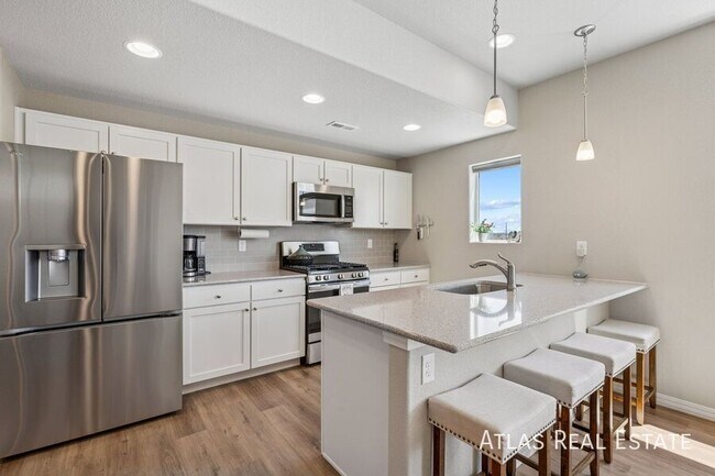 Foto del edificio - 7446 Marbled Wood Pt