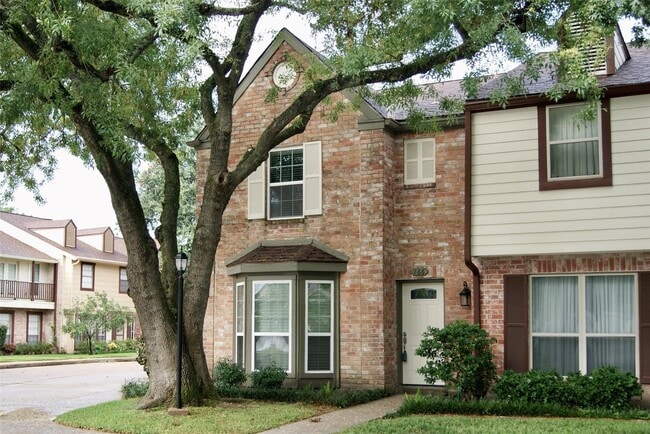 Building Photo - 5801 Lumberdale Rd