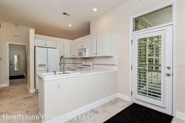 Foto del edificio - 2 br, 2 bath House - 2880 W Riverwalk Cir #A