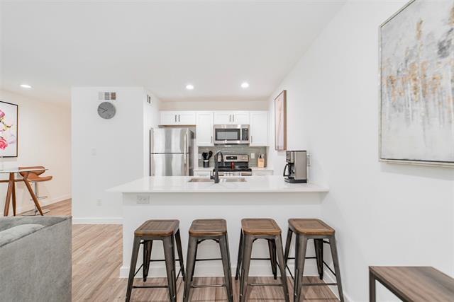 Foto del edificio - 606 N Marsalis Ave