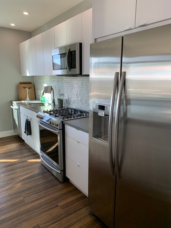 Foto del edificio - 408 E 8th St