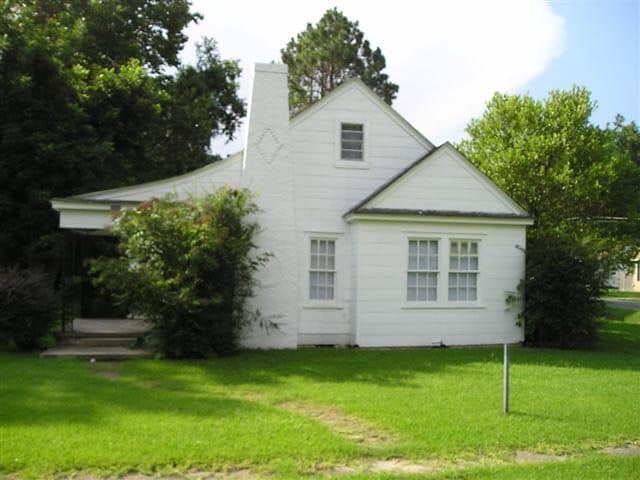 Building Photo - 3800 Harrison Street