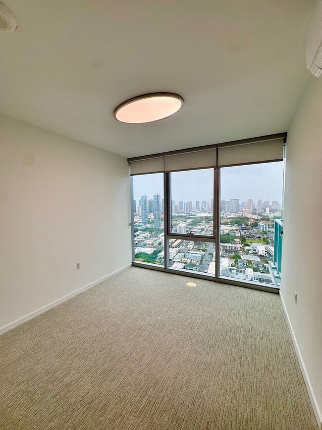 Building Photo - Ready to Move in Brand New Condo! First Time Renting! 2 Bed/2 Bath/2 Parking at The Park on Ke‘ea...