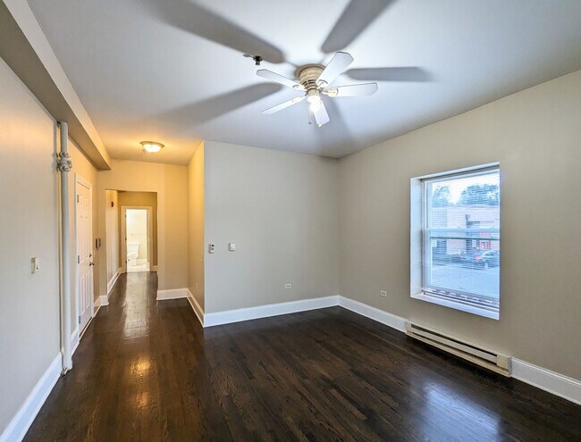 Foto del edificio - 112 N Center St