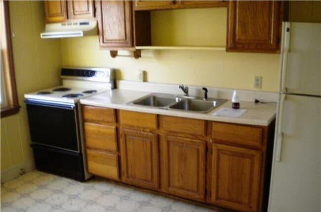 Foto del edificio - 300 N 3rd Ave