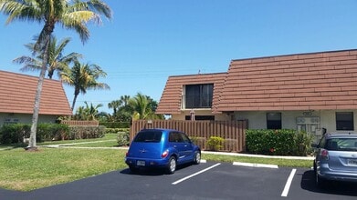 Building Photo - 9403 S Ocean Dr