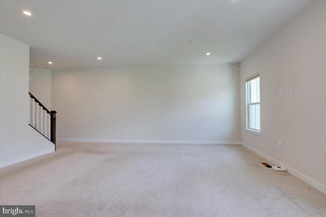 Building Photo - 1050 Moscariello Ln