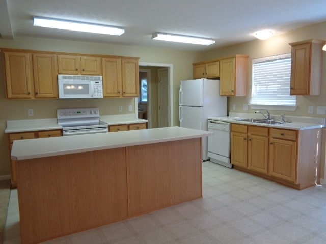 Foto del edificio - 4239 Turnberry Rd