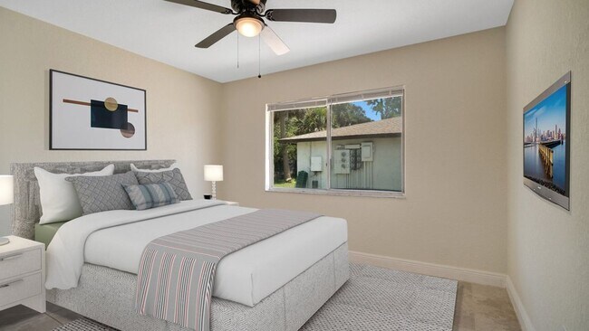 Foto del edificio - Renovated 2 bedroom 1 bath Pet Friendly Ap...