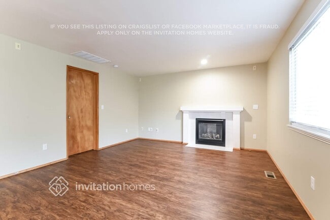 Building Photo - 7721 81st Pl NE