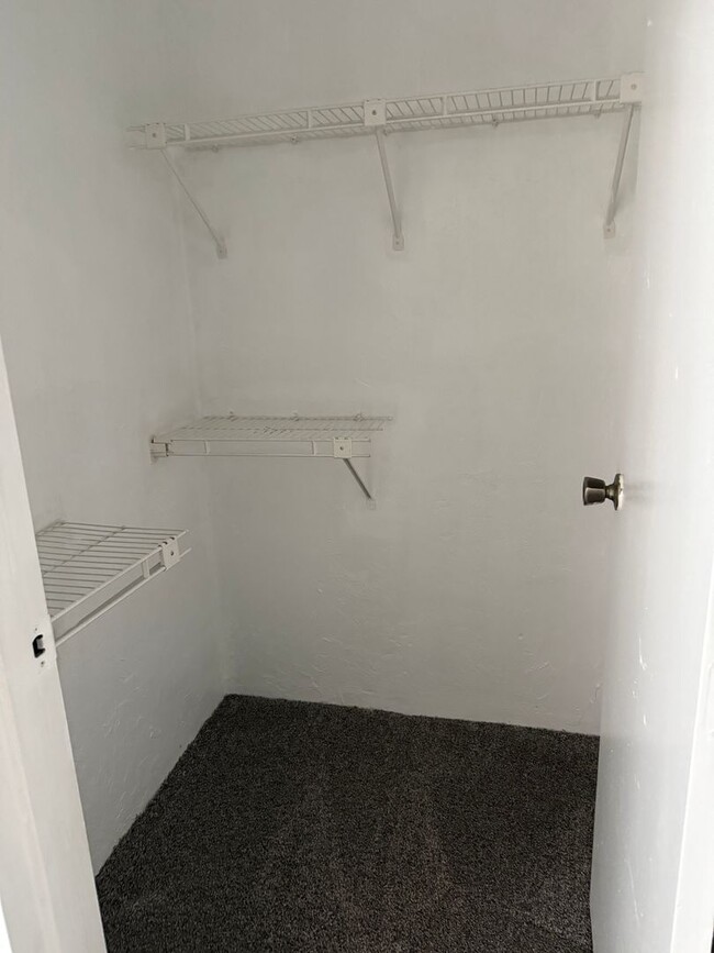 Building Photo - Location, location, location! 876 SF Unit-...