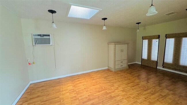 Building Photo - 2851 Wuthering Heights Dr