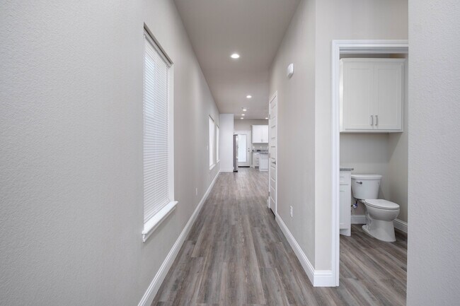 Foto del edificio - 1810 3rd Ave