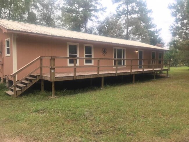 Building Photo - 2411 County Rd 2235