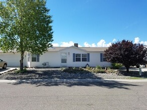 Building Photo - 1344 Corral Dr