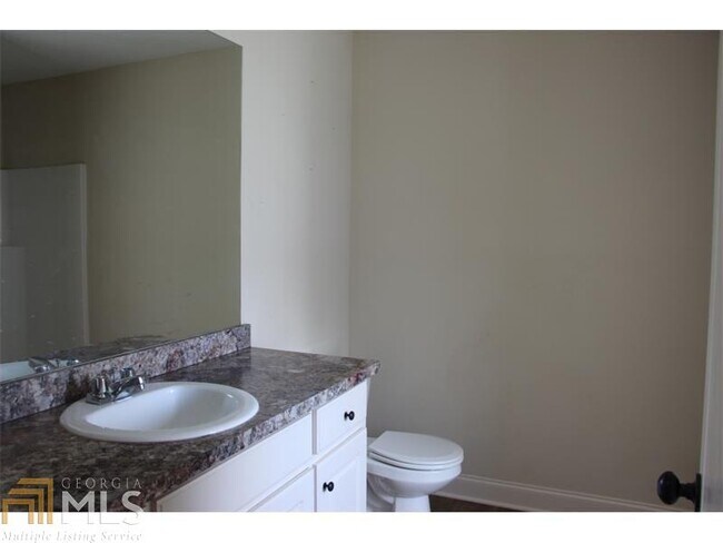 Building Photo - 1724 Jessica Ct
