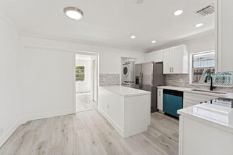 Building Photo - 489 NW 2nd Way