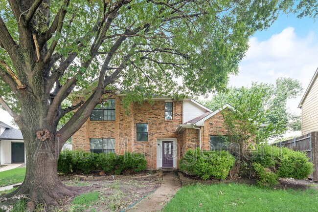 Photo - 4404 Junction Dr House