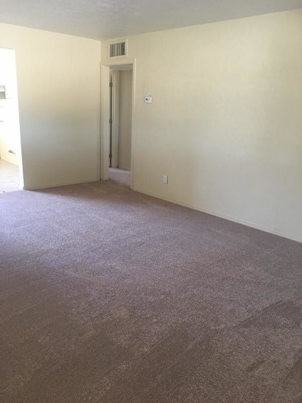 Foto del edificio - 17891 Bellflower St