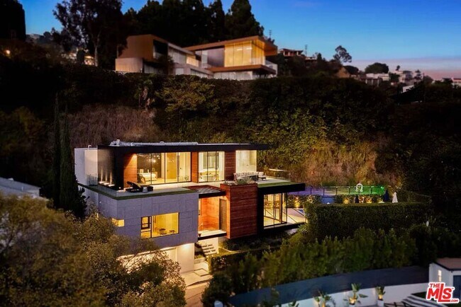 Foto del edificio - 1331 Belfast Dr