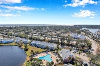 Building Photo - 108 Pompano Dr SE