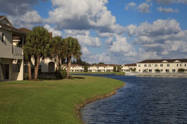 Emerald Lake Apartments Palm Springs Fl Apartments Com