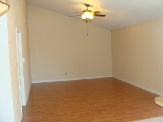 Foto del edificio - 2698 W McNair St
