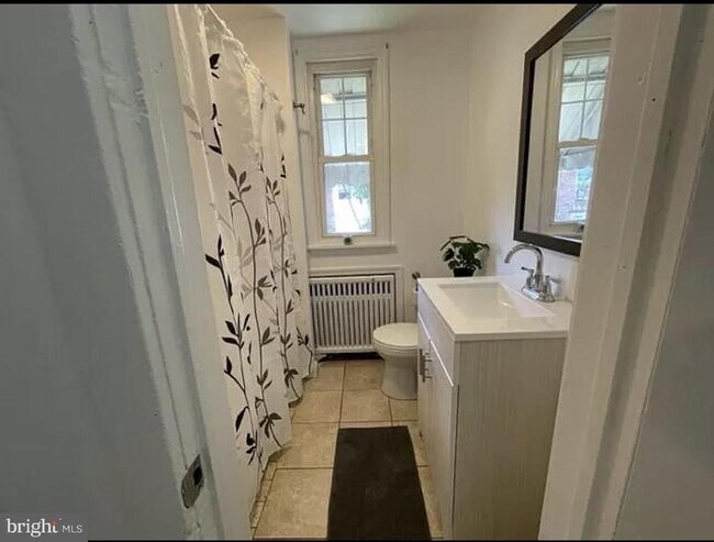 Foto del edificio - 166 Clymer St