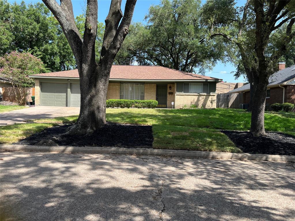 7907 Barberton Dr, Houston, TX 77036 House Rental in Houston, TX