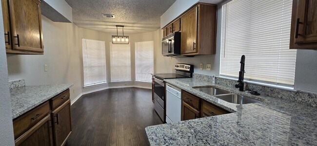 Foto del edificio - 8562 Timber Lodge