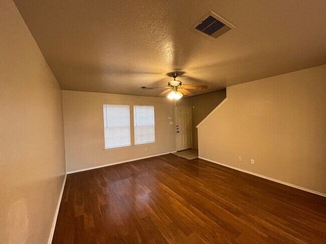 Building Photo - 6042 Kensinger Pass, Converse, TX. 78109