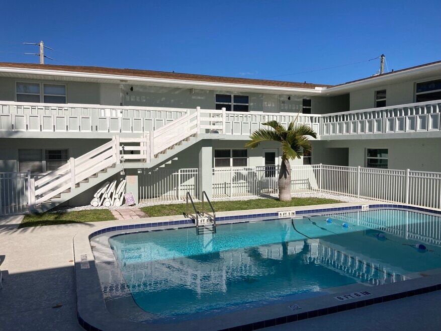 Primary Photo - 299 E Central Blvd