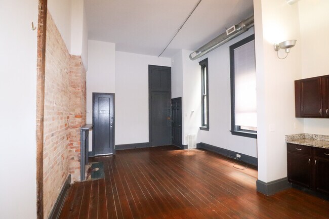 Foto del edificio - 1531 Elm St