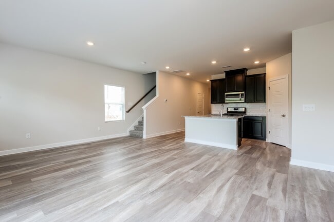 Building Photo - 226 Telford Dr