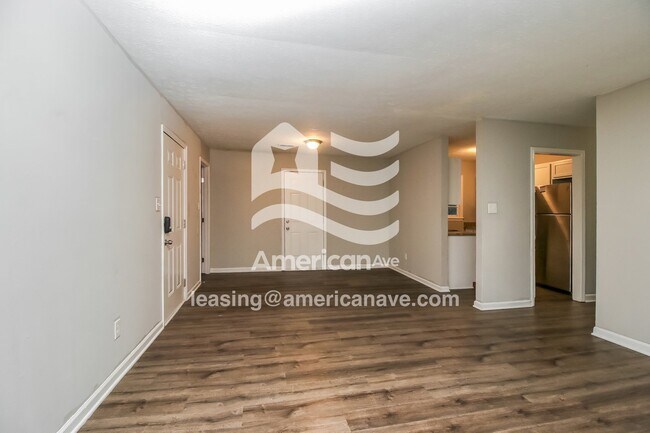 Foto del edificio - 10235 Waterford Rd NE